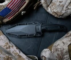 SOG Recondo FX -Outdoor Sports Equipment Store 17 22 01 57 use lifestyle.jpg Good2goco