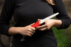Felco 600 Folding Pruning Saw 16 Cm / 6.3 Inch Blade -Outdoor Sports Equipment Store HandsHoldingaFELCO600PruningSaw