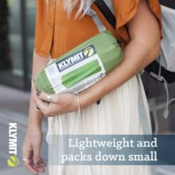 Klymit Static V Sleeping Pad 20 Klymit Static V Sleeping Pad -Outdoor Sports Equipment Store Klymit Amazon StaticV CarouselImages 05LSwithFeature2