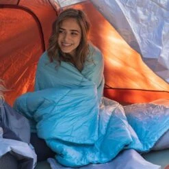 Klymit Horizon Adventure Blankets 29 Klymit Horizon Adventure Blankets -Outdoor Sports Equipment Store Klymit HorizonBackpackingBlanket 13HBBL01C LS05 2000x2999 500x crop center Good2goco 0eaea004 48c8 4238 92fa a5b64bcef126