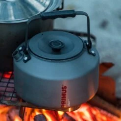 Primus LiTech Coffee/Tea Kettle -Outdoor Sports Equipment Store P733810 LitechKettle Tepui PapiQueTravel DGL6616 2019