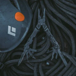 SOG PowerAccess-Black 20 SOG PowerAccess-Black -Outdoor Sports Equipment Store PA1002 CP story main 2.jpg Good2goco