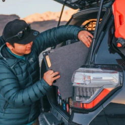 BioLite SolarPanel 100 17 BioLite SolarPanel 100 -Outdoor Sports Equipment Store SolarPanel100 lifestyle 6 1200x1.jpg Good2goco