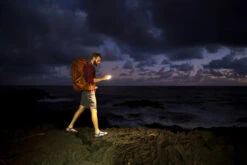 BioLite Sunlight 100 -Outdoor Sports Equipment Store SunLight lifestyle 3