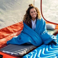 Klymit Klymaloft Regular Sleeping Pad 18 Klymit Klymaloft Regular Sleeping Pad -Outdoor Sports Equipment Store pf e45e41bc KlymitKlymaloftGirSittingOnPadv1